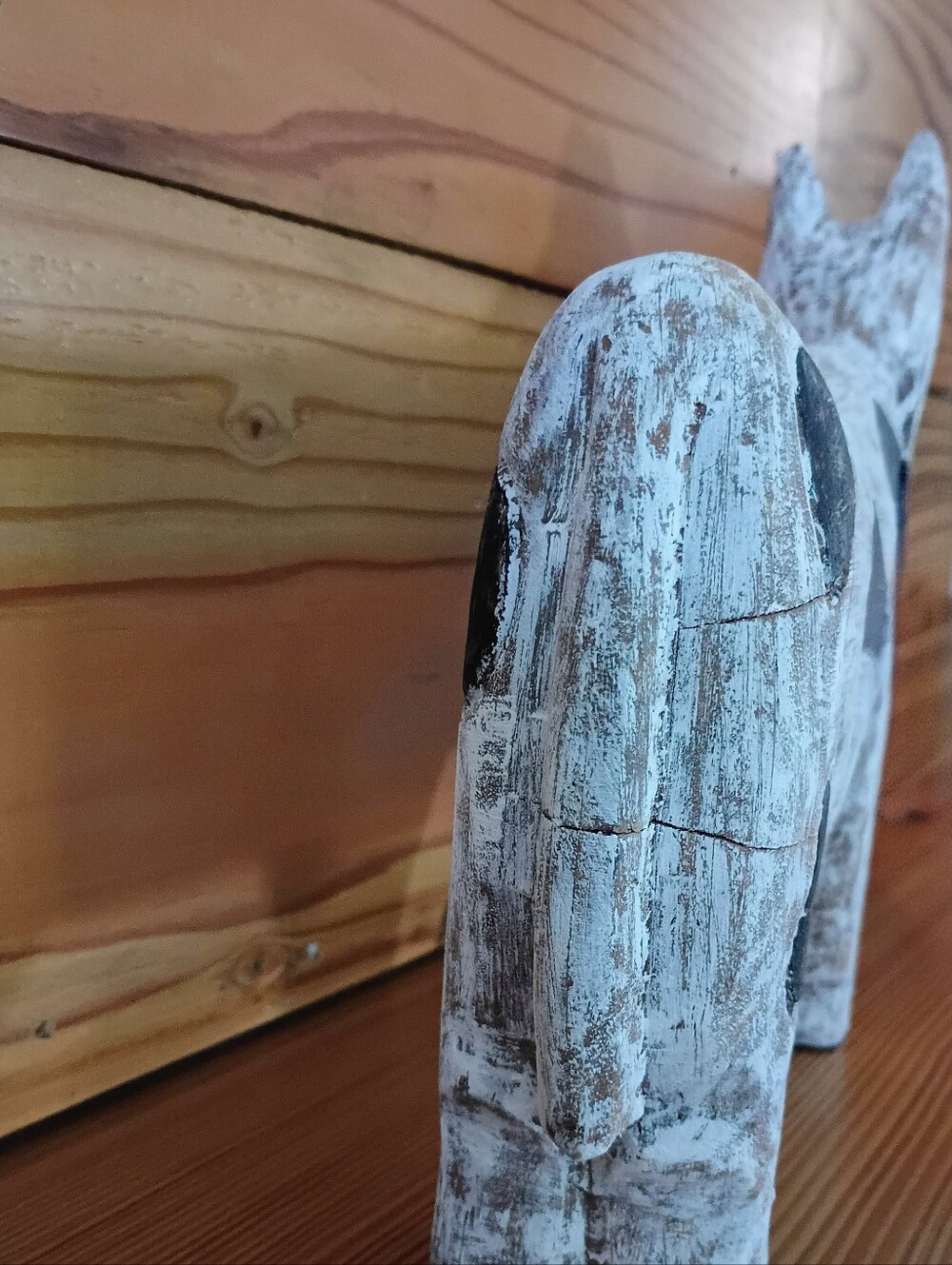 Rustic Cow Decor - Picture 3 of 4